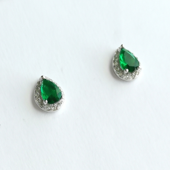 New Emerald  teardrop cz halo stud earrings Sterling Silver - Picture 4 of 8